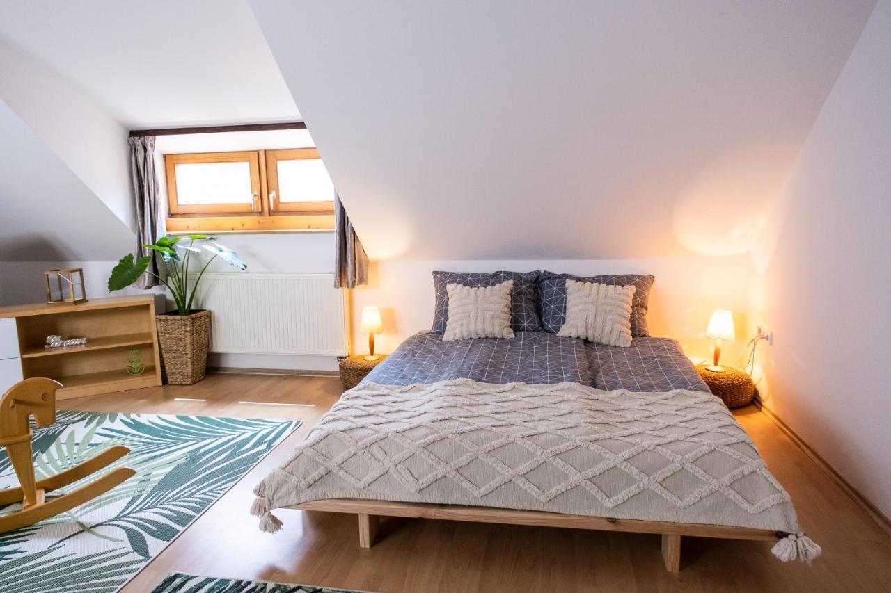 Sziklai Apartman Veszprém Extérieur photo
