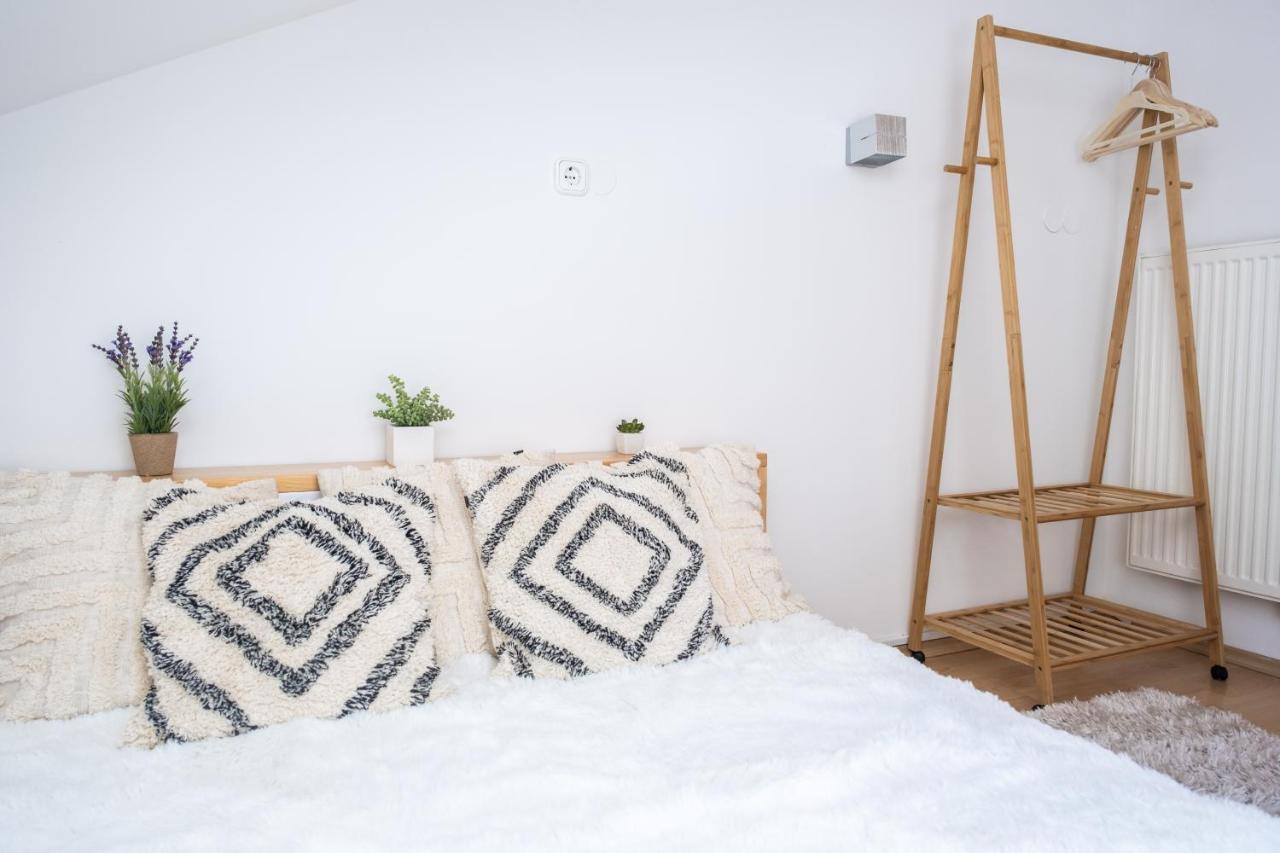 Sziklai Apartman Veszprém Extérieur photo