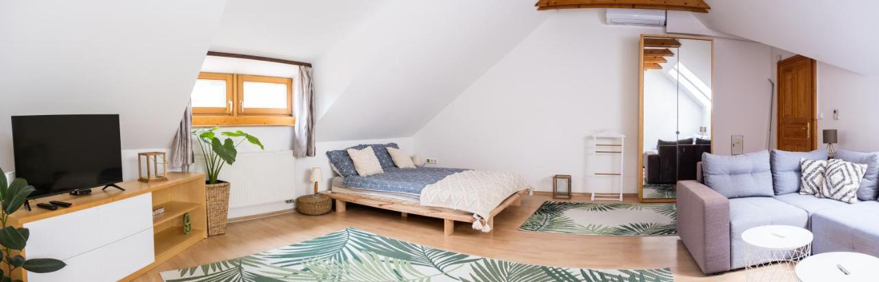 Sziklai Apartman Veszprém Extérieur photo